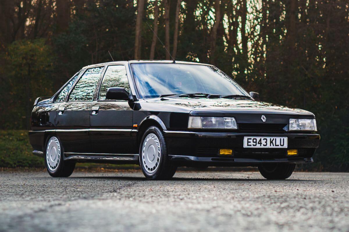 Renault 21 Turbo 1988 Phase 1 fully restored black Redline Competitions