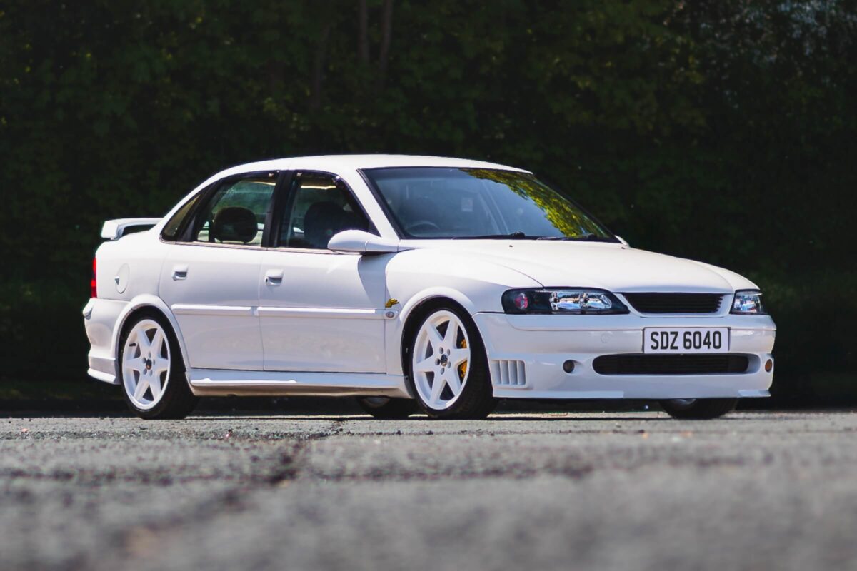 1997 Vauxhall Vectra Supertouring competition car available to win at Redline Competitions